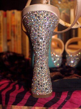 Betsy Johnson SB Brisa Platform Heels